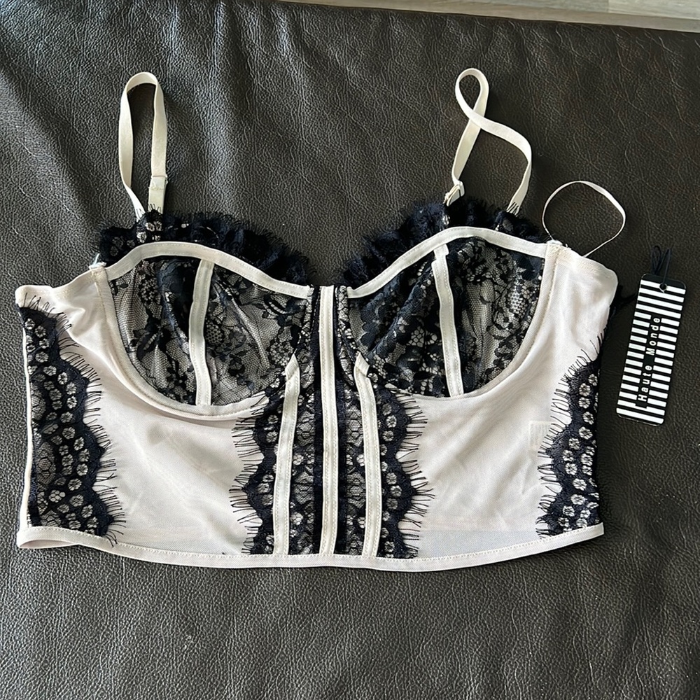 New Haute Monde lingerie bralette size large